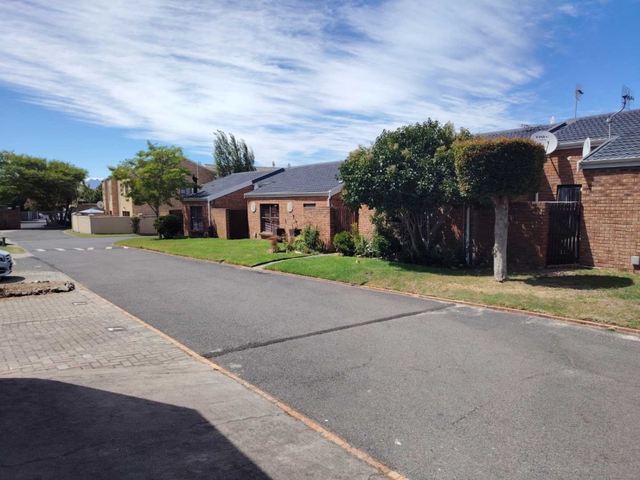 To Let 2 Bedroom Property for Rent in Eden Park Western Cape